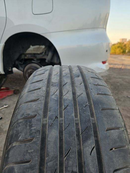 Резина nexen 215- 65 r16