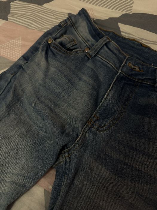 Сини дънки с ниска талия