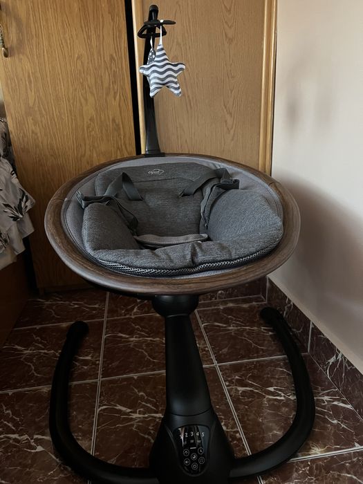 Бебешка електрическа люлка