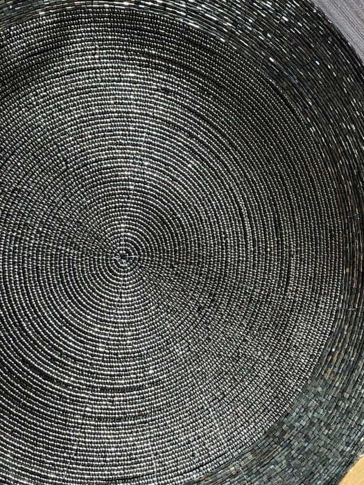 Подставка  из бисера под горячее ОАЭ 10000т