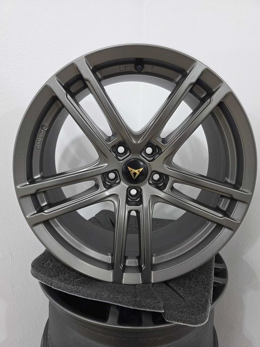 Jante 18 Cupra VW Passat Alltrack VW Tiguan Skoda Karok Scout 8J et 30 5x112