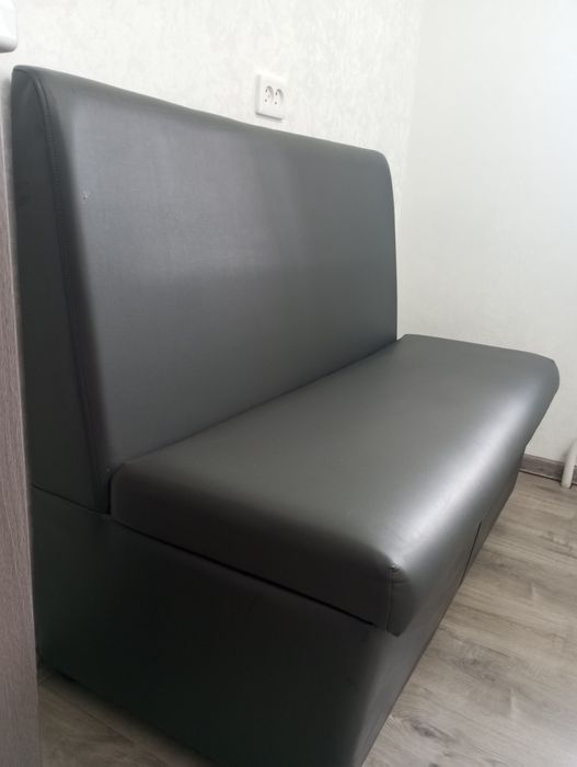 Продам диван для кухни