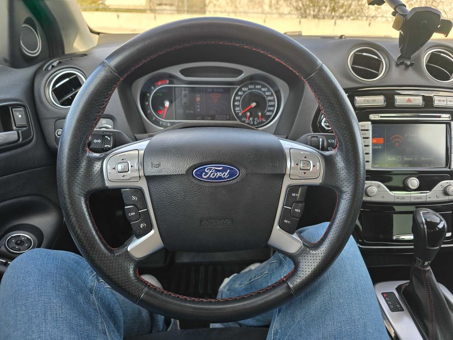Ford Mondeo Mk4 din 2010 , Titanium , 2.0 Benzina , 203 CP