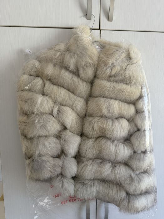 Бяло палто естествен косъм лисица