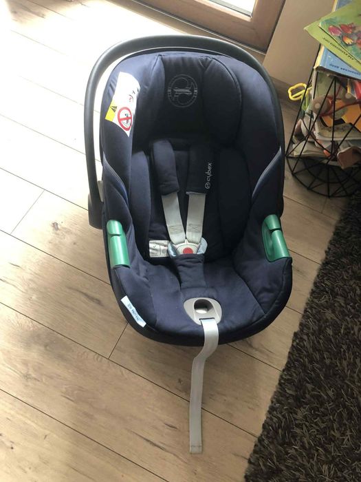 Бебешки кош/стол/ за кола