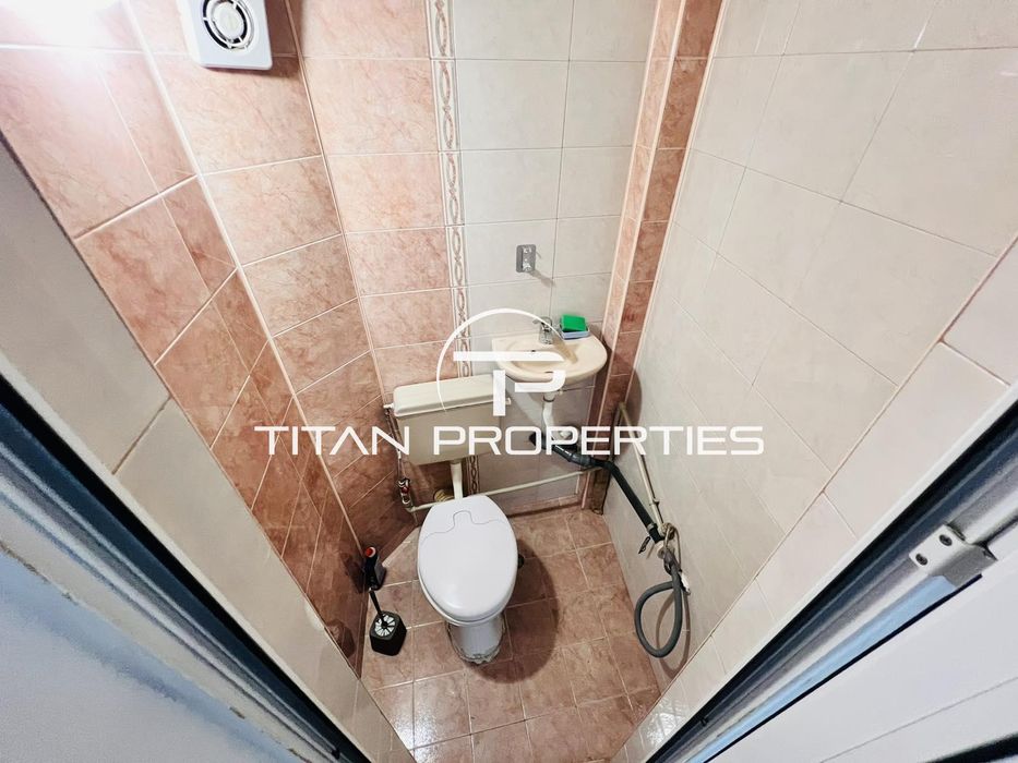 Дава се под наем Тристаен апартамент в Бургас, Център - 96 кв.м за 357 € - Снимка #9