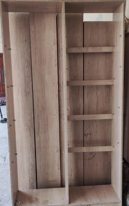 Магазин учун Хар хил у́лчамдаги шкафлар сотилади