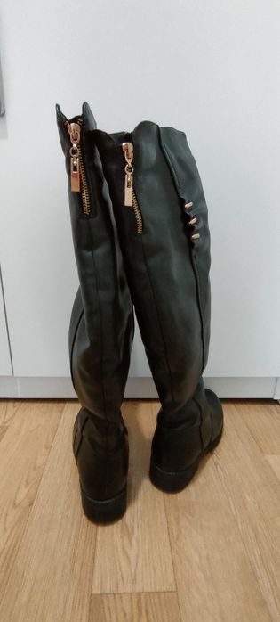 Женские сапоги ботфорты