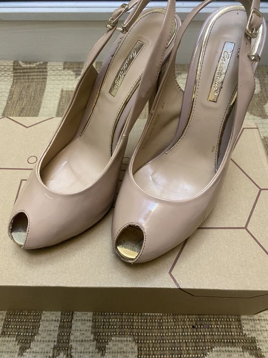 Босоножки летние и туфли