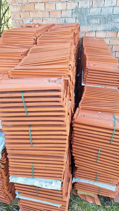 Vând tiglă noua pret bun