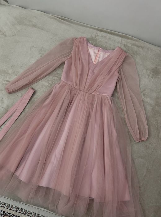 Вечернее пышное платье розовое