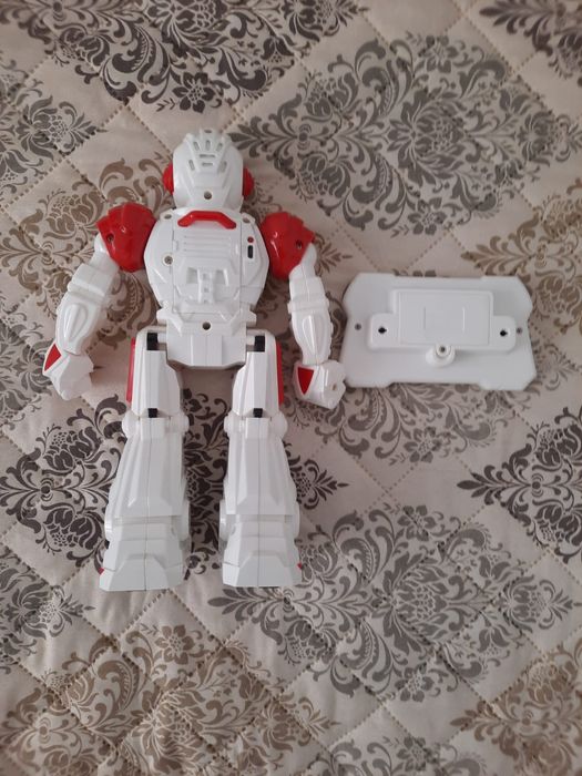 Robot smart interactiv bot strong