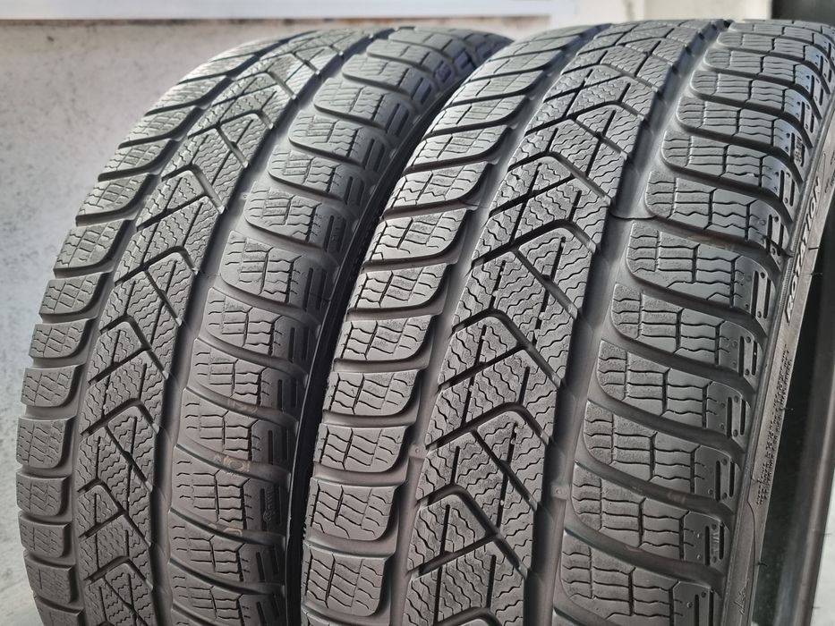 205/40/17 Pirelli 2Броя: 170лв 7мм