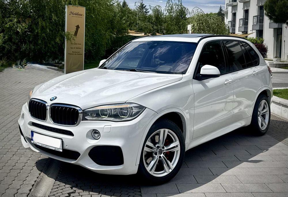 BMW X5 3.0d M Pack Full ! Softclose/Full Led/Harman/Pano,Etc!