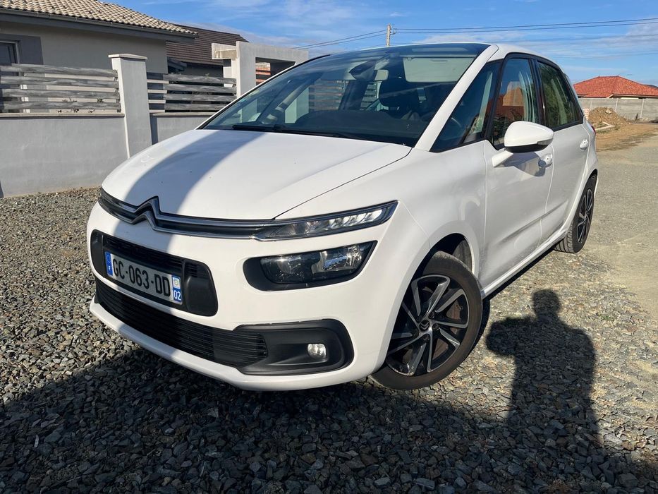 Citroen Spacetourer an 09/2021 diesel, revizie completă.