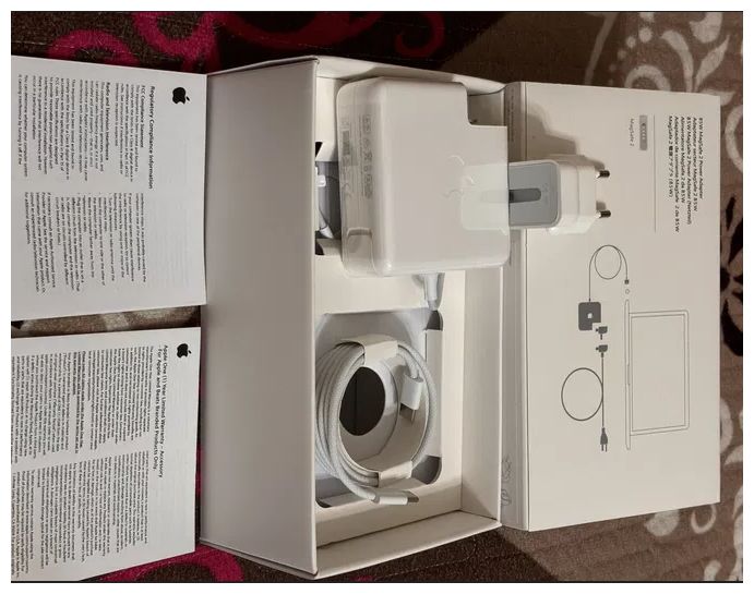 для MacBook 45 W - зарядка, блок питания, щнур макбука