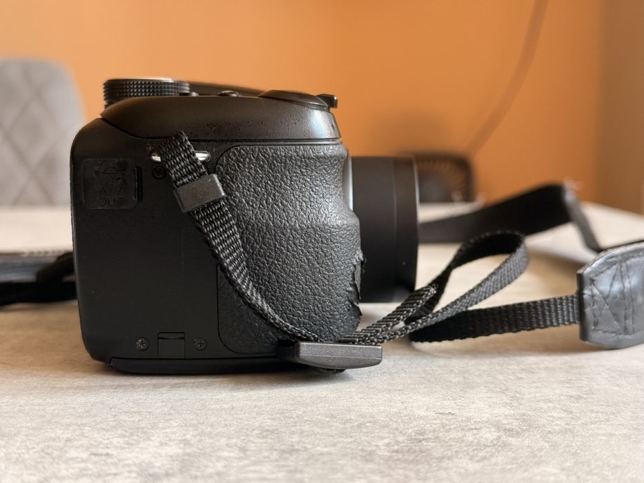 Дигитален фотоапарат Fujifilm FinePix с 12х Оптичен Зуум | Тестван + Карта памет