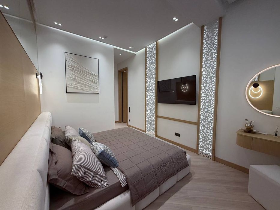 Продам квартиру Ц1 жк Infinity 4/8/15 105m2