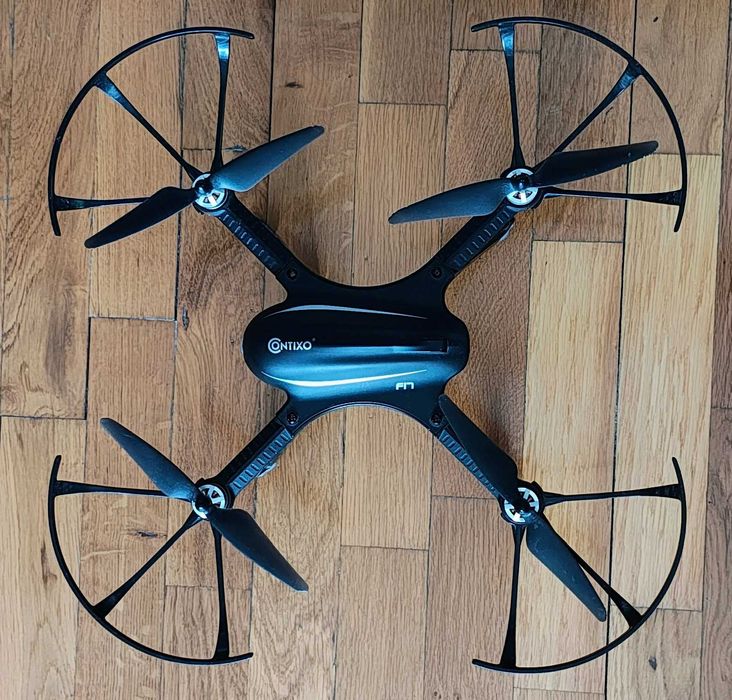 Продавам дрон Contixo F17 с 4К камера