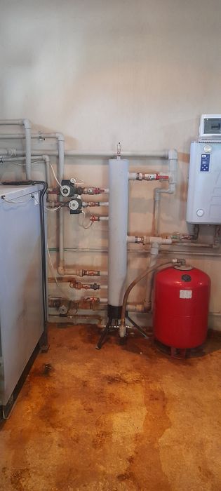 Executie instalatii centrale termice , panouri solare, Aer Conditionat