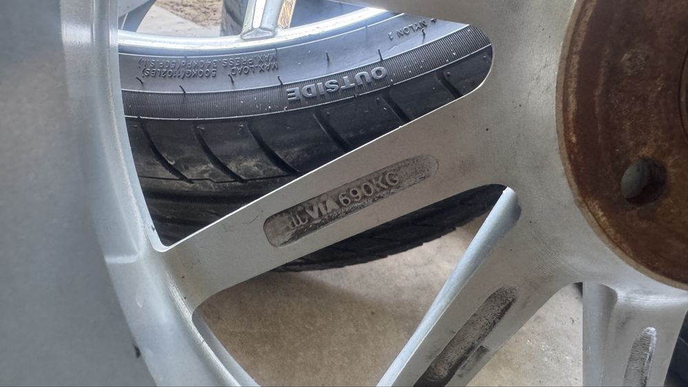 Продам диски VOSSEN R17