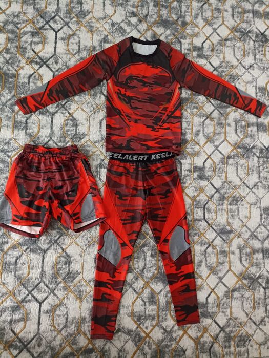 Рашгард примерна 8-10 лет