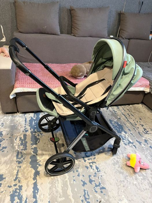 Продам коляску детскую