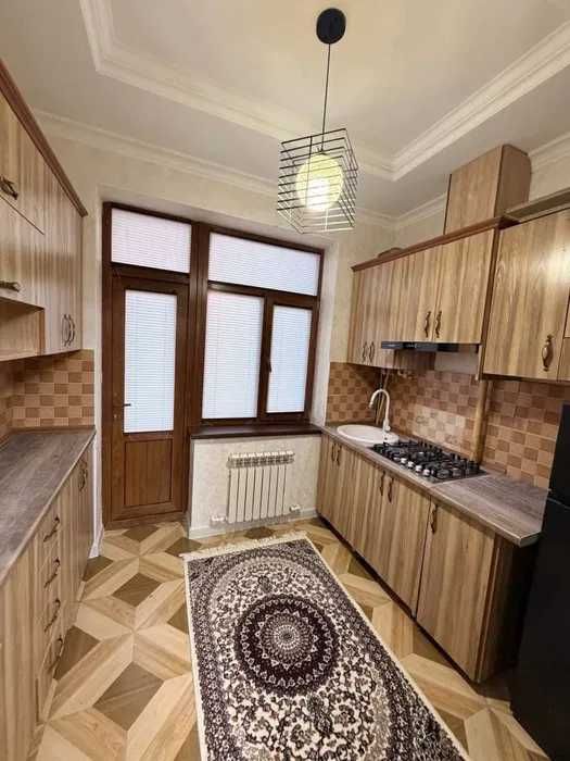 Сдаётся квартира 2-ком в Метро Юнусабад Мега Планет р-н Юнусабад-11 кв