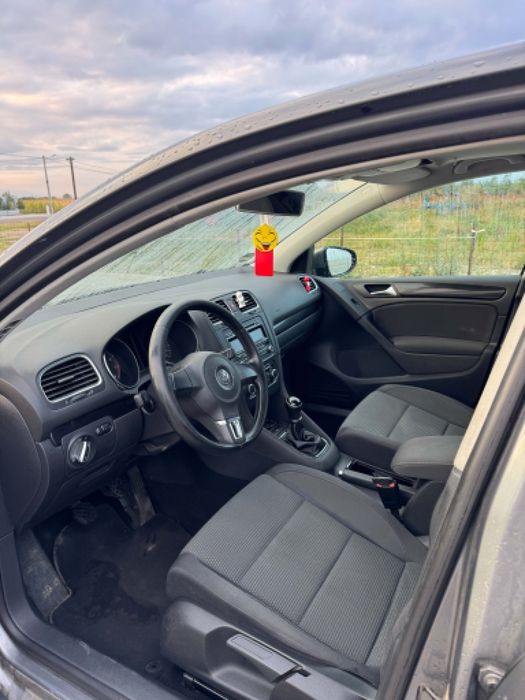 Volkswagen e-Golf 2010 benzină, 4.528 € — imagine 5