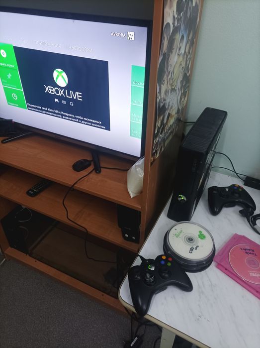 Xbox 360 Slim прошитый на FreeBoot