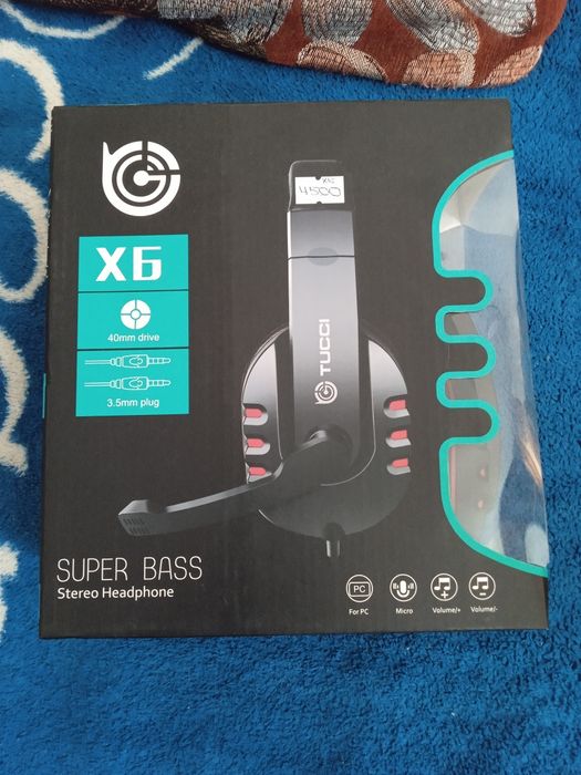 Продам наушники срочно