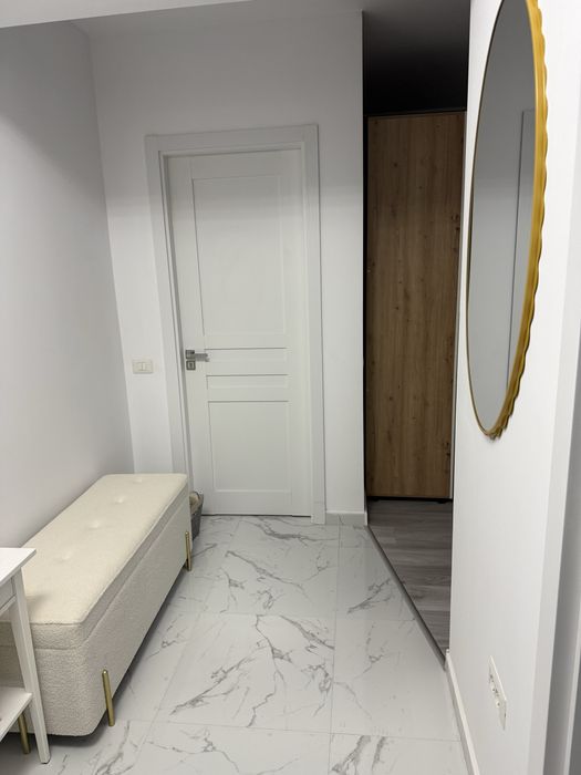 Studio nou 42 mp + parcare