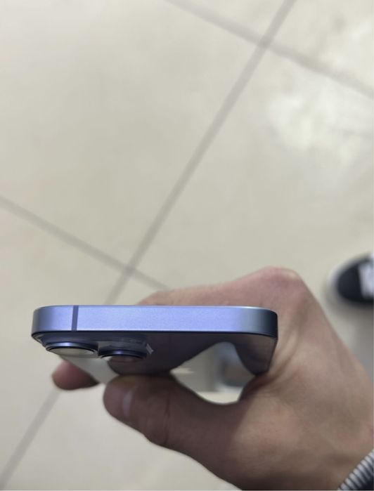 Продам iphone 14 128