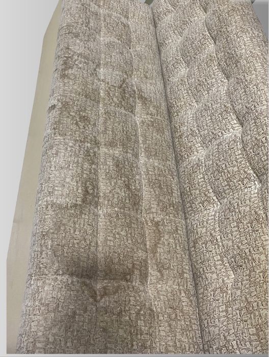 Продается комплект : диваны соединенные и пуфик б у