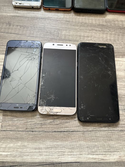 Telefoane pentru piese Samsung