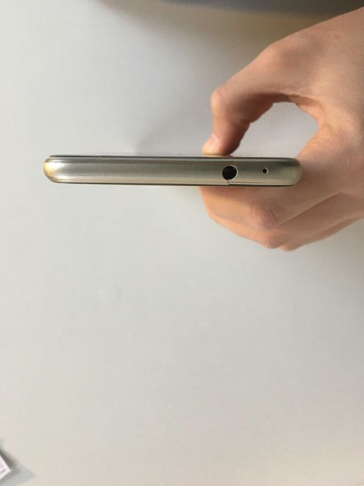 Honor 8 Lite, модел PRA-LX1