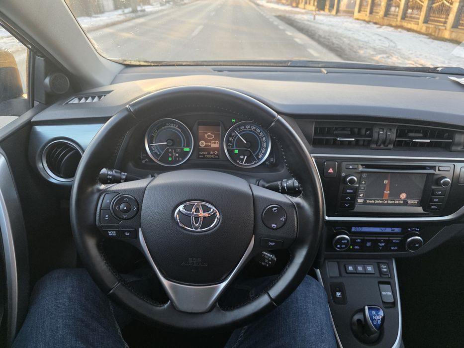 Toyota Auris Hybrid 2015 xenon navi Trapa clima Camera Import Olanda