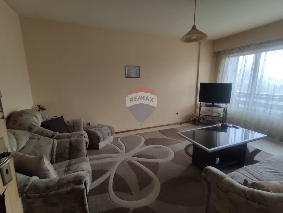 Продава се Двустаен апартамент в Варна, Младост 1 - 61 кв.м за 1212 €/кв.м - Снимка #3
