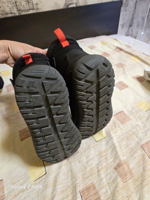 Оригинални апрески/боти Adidas 35н.