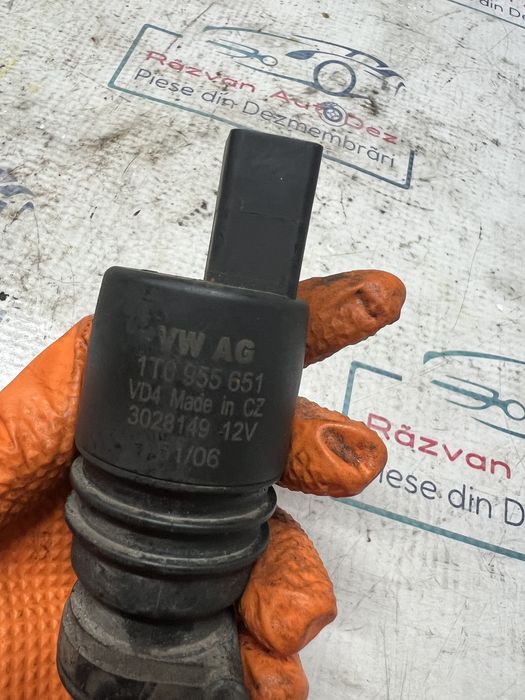 pompa spalator vas parbriz volkswagen golf 5 2006