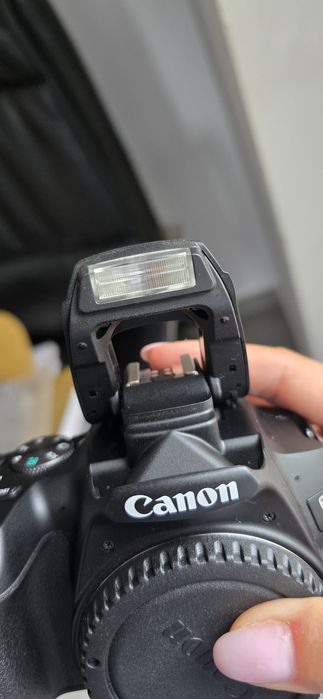 Canon 250D EF-S18-55IS STM