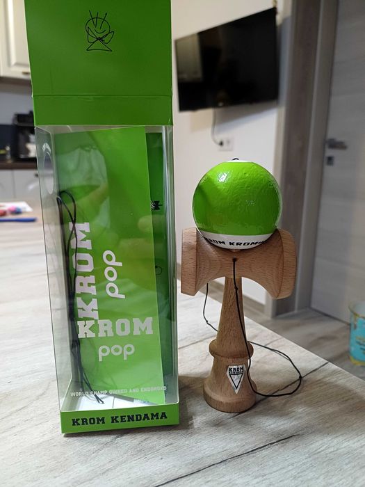 Vand kendama KROM pop
