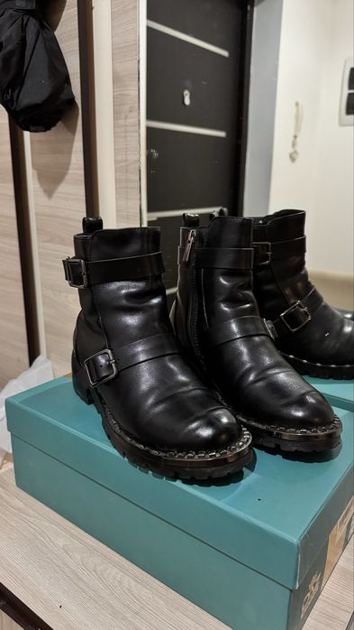 Б/у обувь эко-кожа