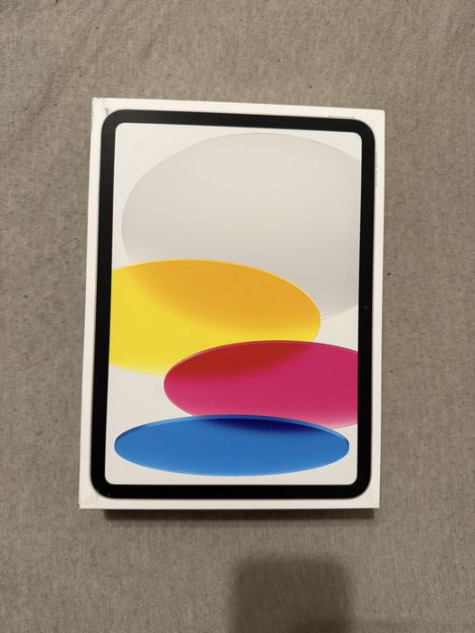 Ipad 10th gen.  Cutie. Schimb garmin