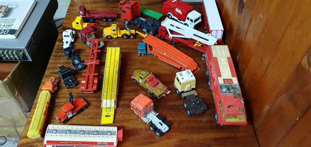 Matchbox Corgi Dinki и др. Винтидж колички влекачи камиони