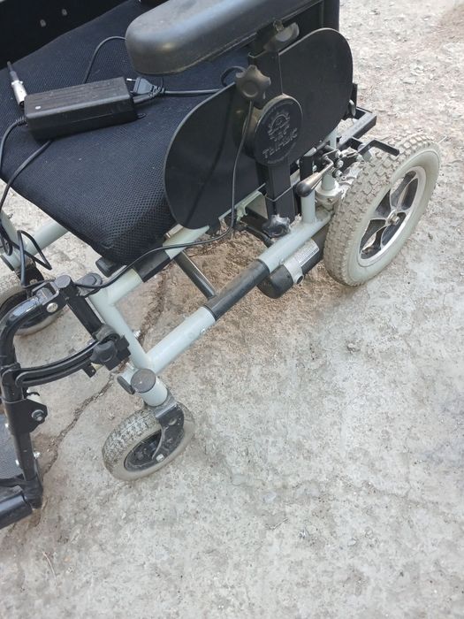 Продам  инва каляску