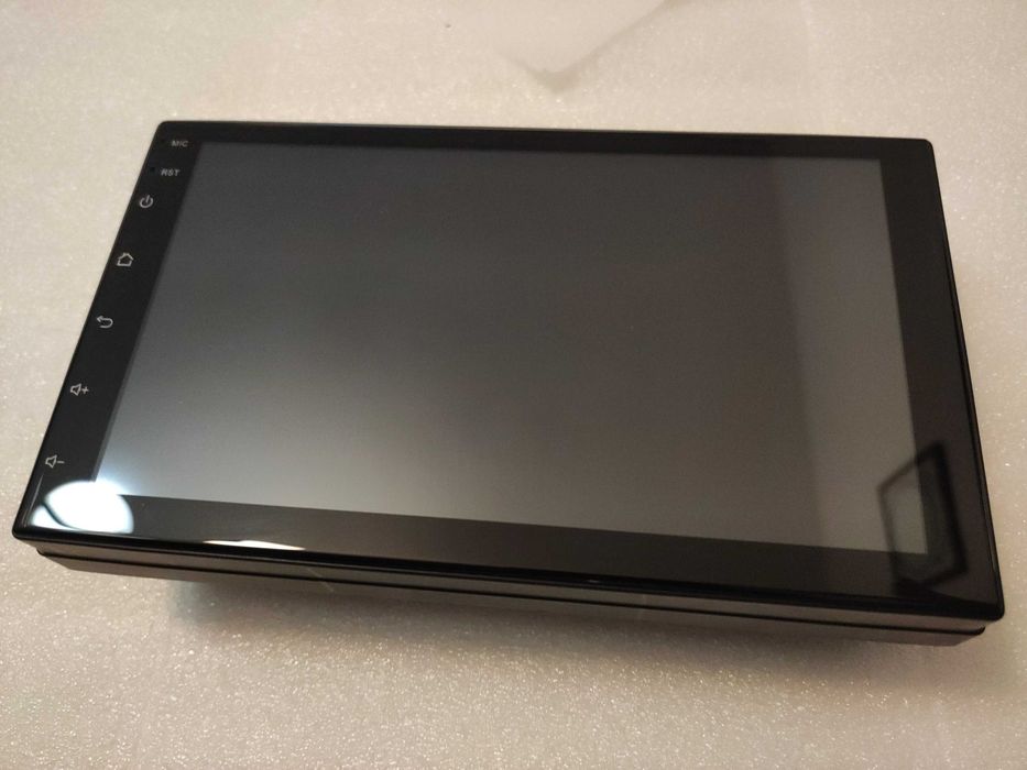 7 инчова мултимедия за автомобил 7011А-2.5D (4GB RAM + 64GB ROM)