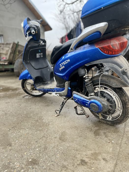 De vanzar scuter elatric are acte vlabile nu are barerie