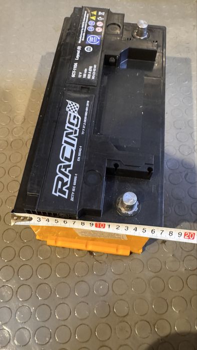 Акумулатор с гаранция 1 г.