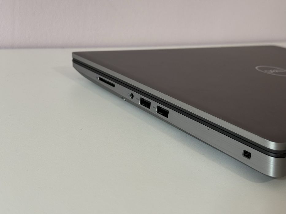15.6’Full HD IPS 500nits/RTX A3000 6GB/Core i9-11950H/Dell Precision 7560/32GB DDR4/512GB SSD